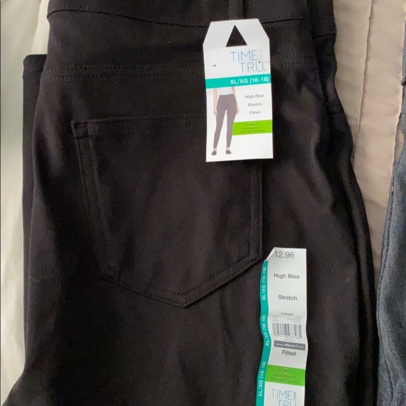 Pants - Picture 2 of 4